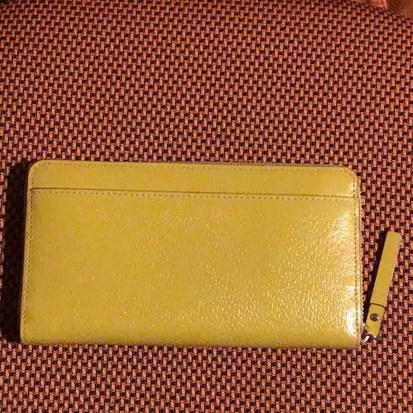 Kate Spade Wallet - Picture 2 of 8